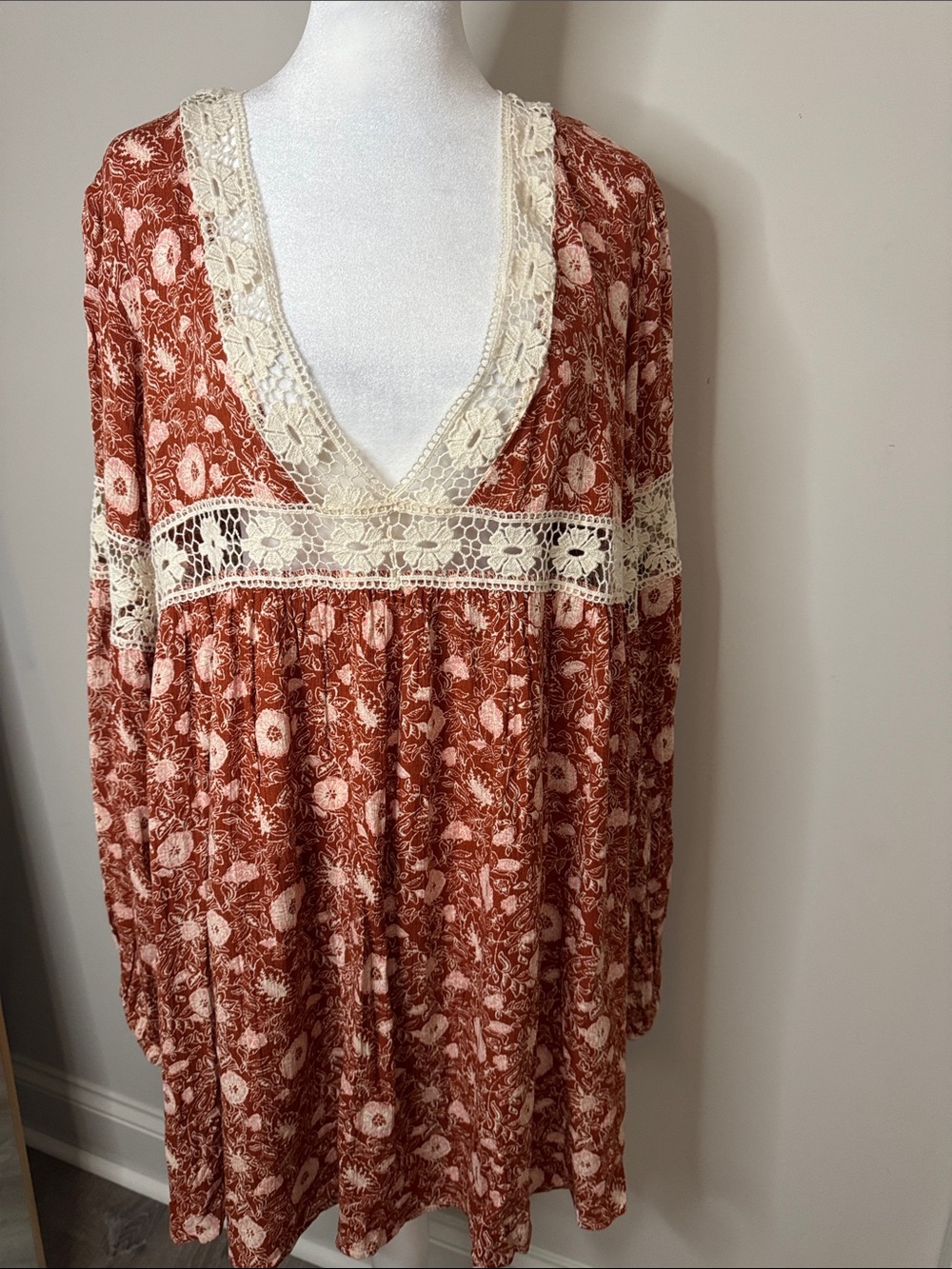 Forever 21 Rust Floral Long Sleeve Babydoll Dress with Cream Lace Trim